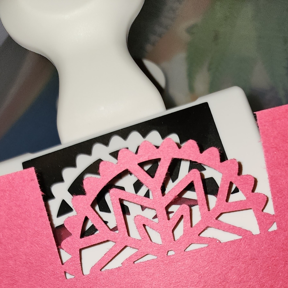 4 Piece Martha Stewart Paper Punch Set - Picture 8 of 11